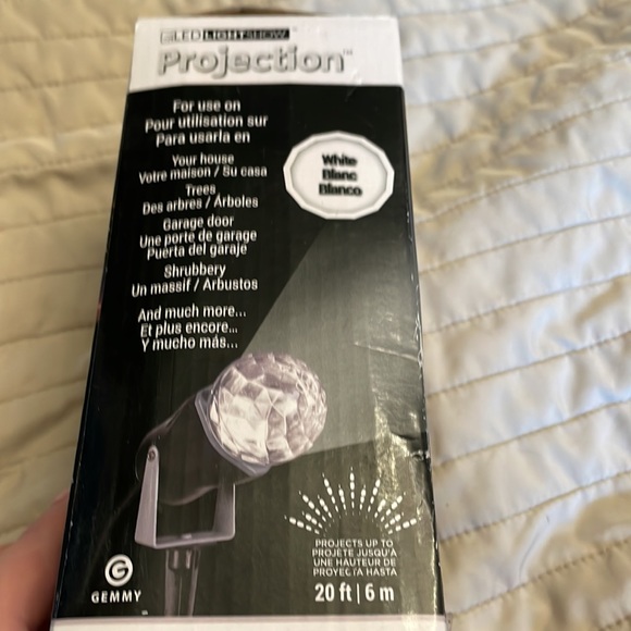 COPY - COPY - Open box pallet target return kaleidoscope projector snow Christm… - Picture 6 of 8